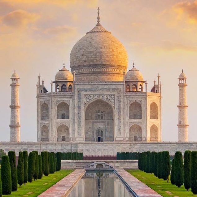 TajMahalReflection_608x1080